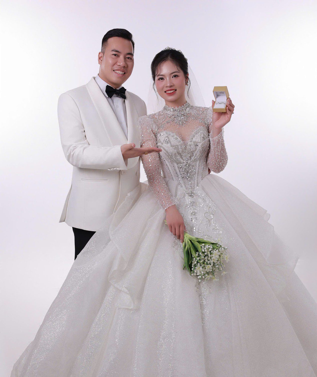 Phan Hoàng-Hoàng Thảo